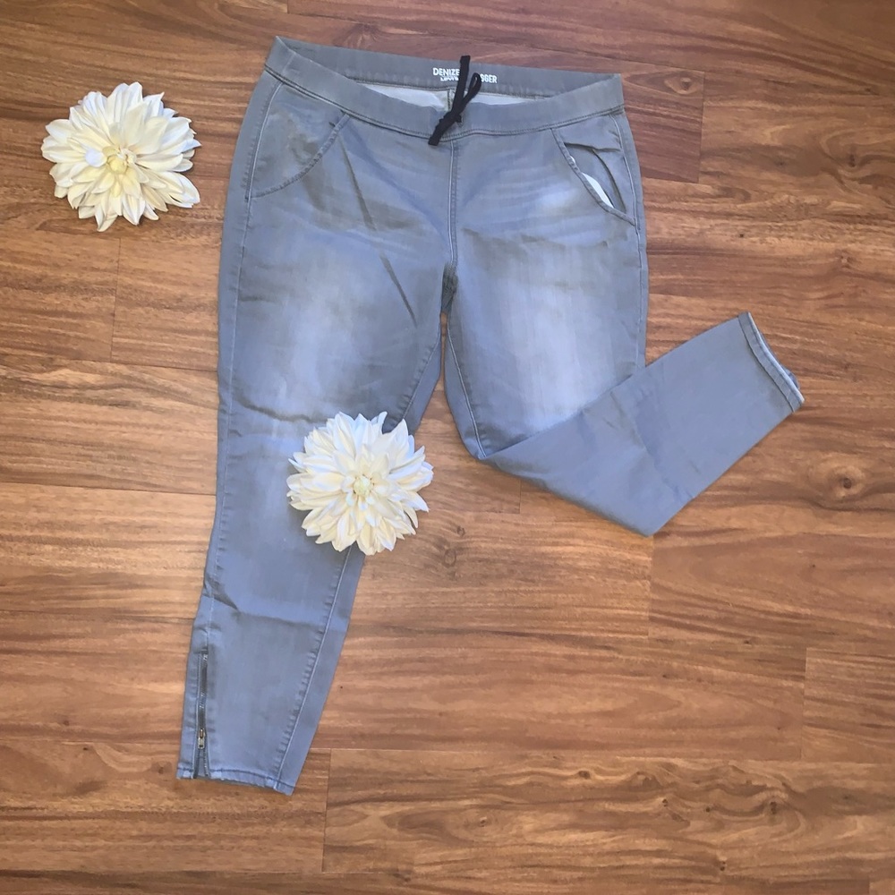 (EUC)Levi’s Denizen joggers